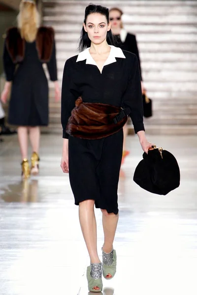 Look 33